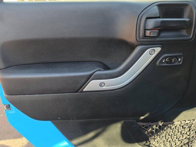 Main image 15