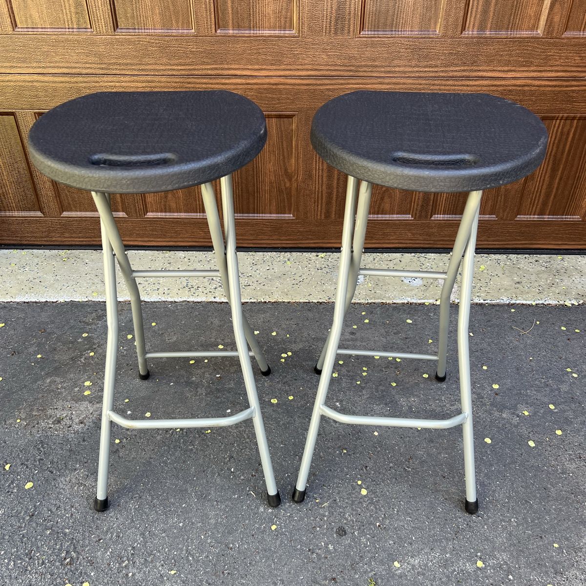 Folding Chairs 28in Height