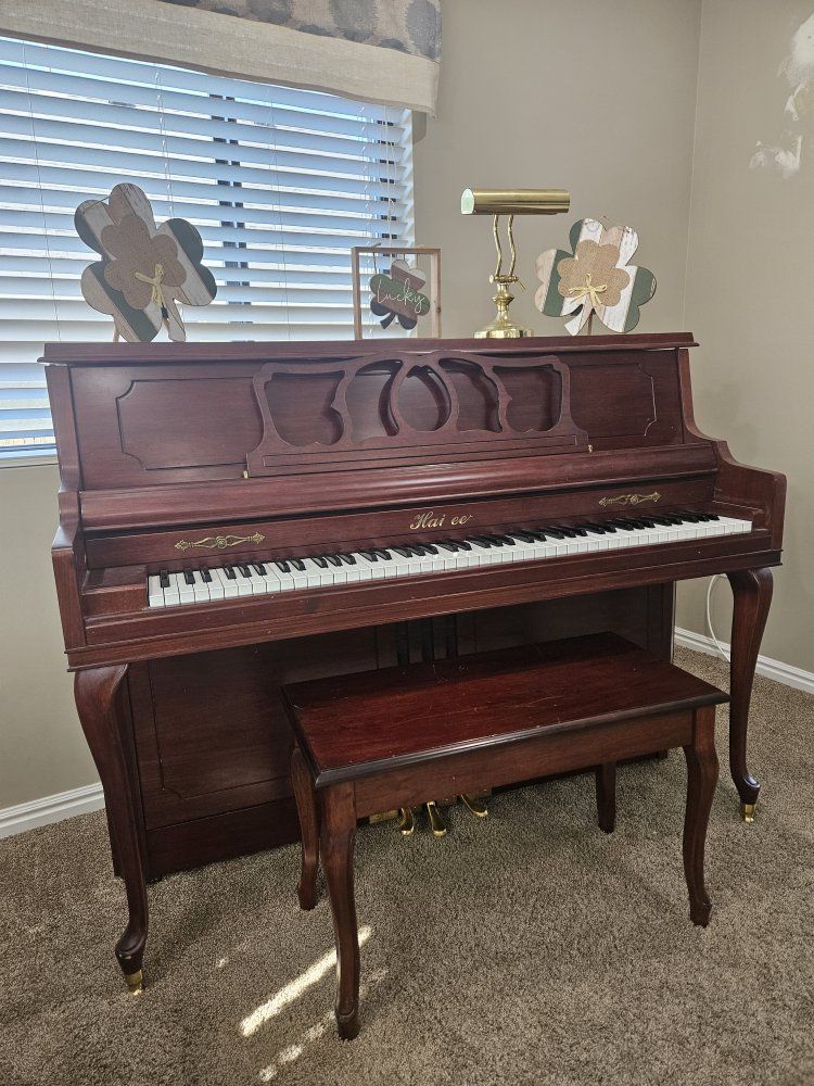 Haileer console upright piano