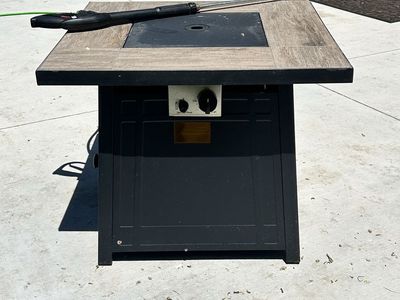 Gas fire pit