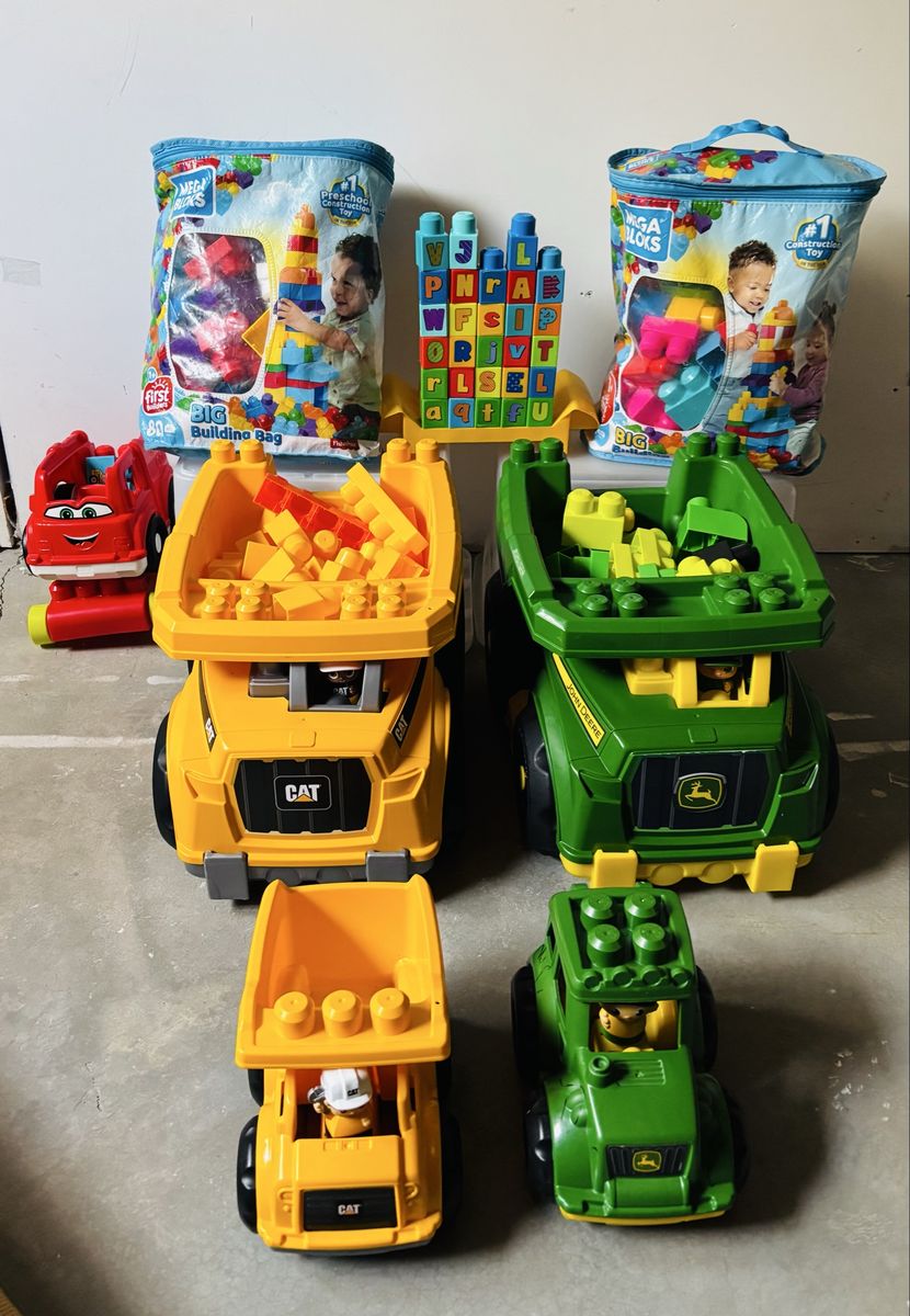 Big Set of Cat & John Deere Mega Blocks