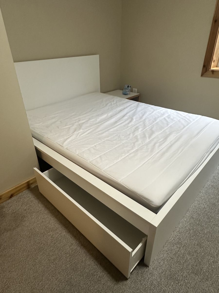 Main image 6