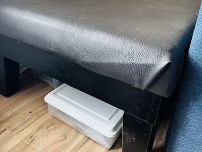 Ottoman with drawers