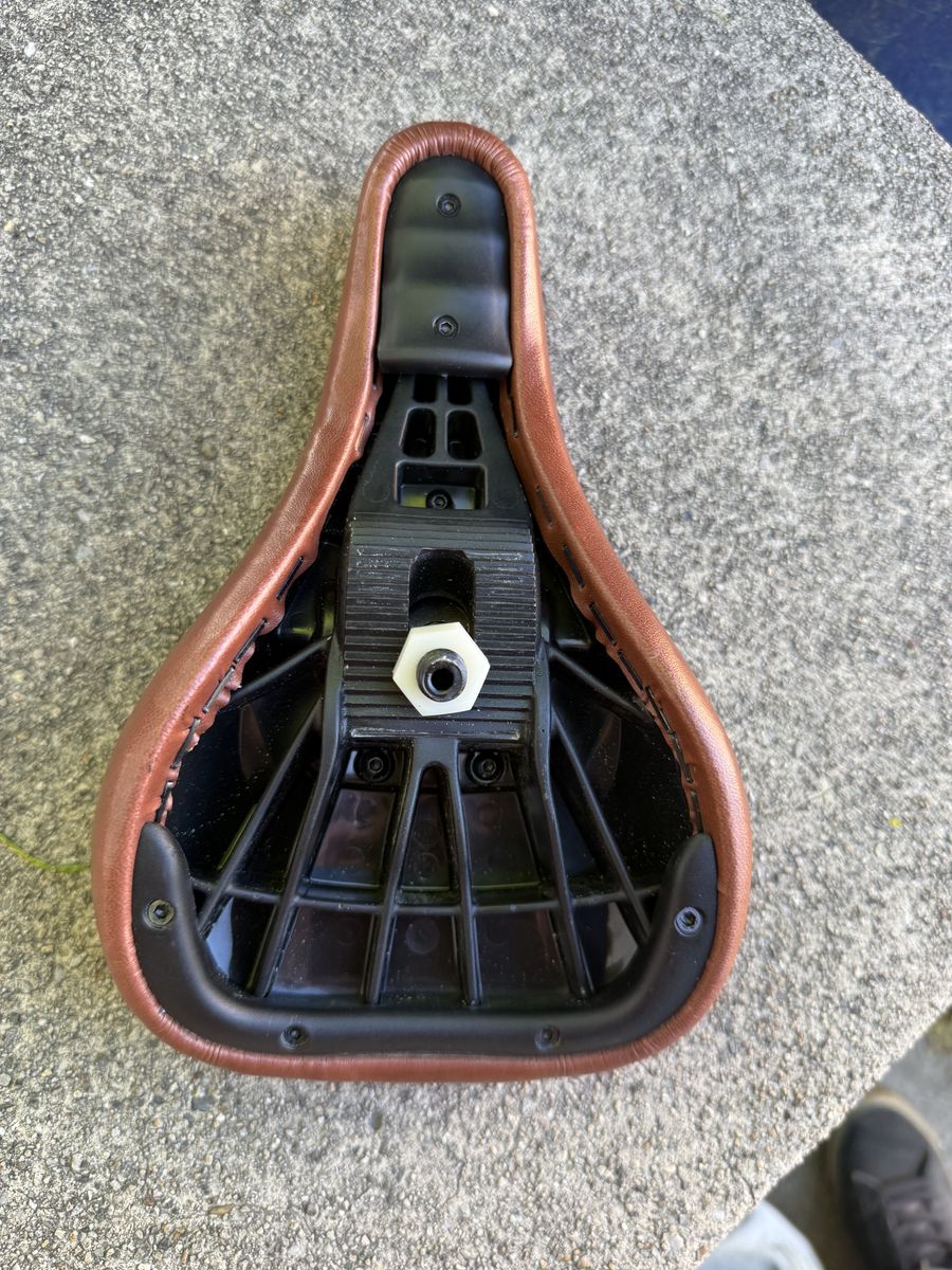 Main image 3