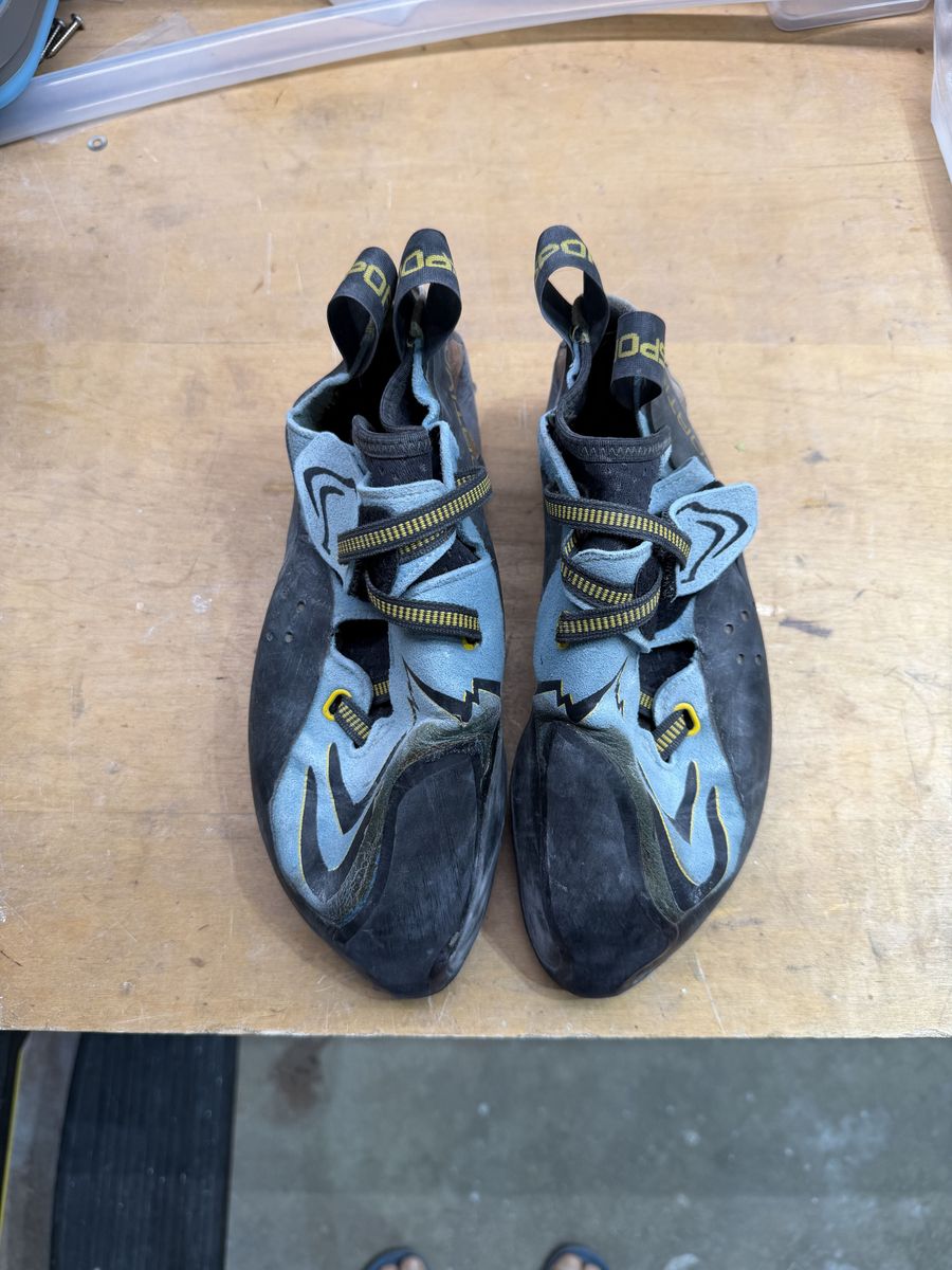 La Sportiva Futura Rock Climbing Shoes, Size 41.5