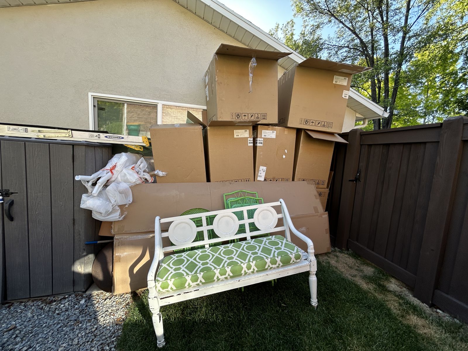 Free large boxes, some smaller