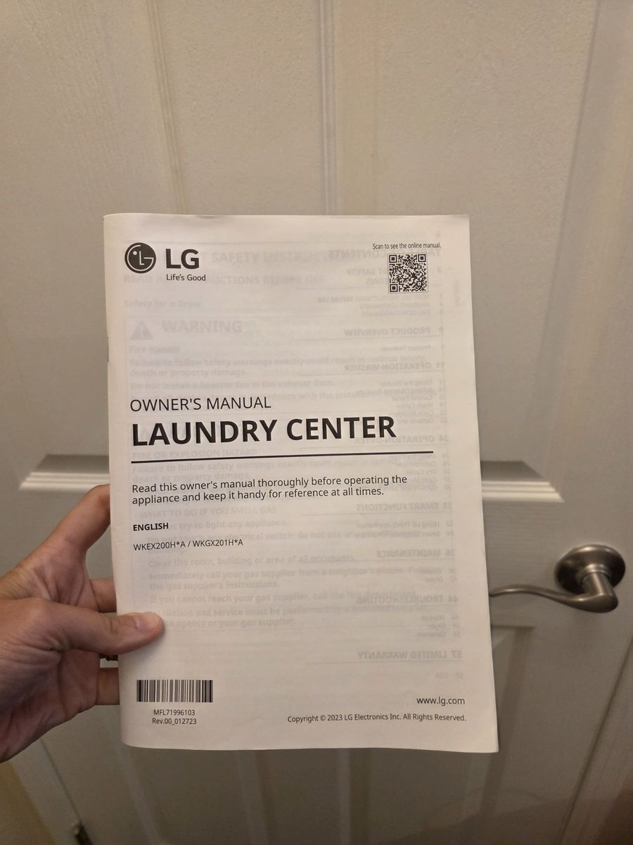LG Thin Q Stackable Washer/Dryer