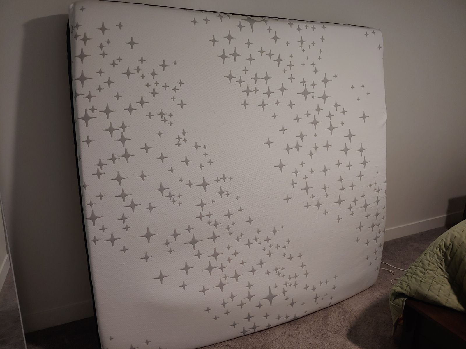 Twinkle Hybrid Comfort Medium Mattress