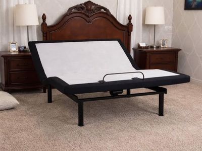 Queen Adjustable Bed Frame – Like New w/ Remote