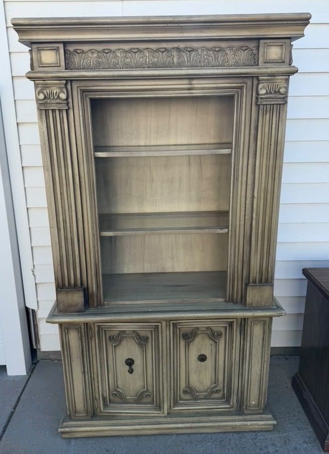 Amazing bookcase