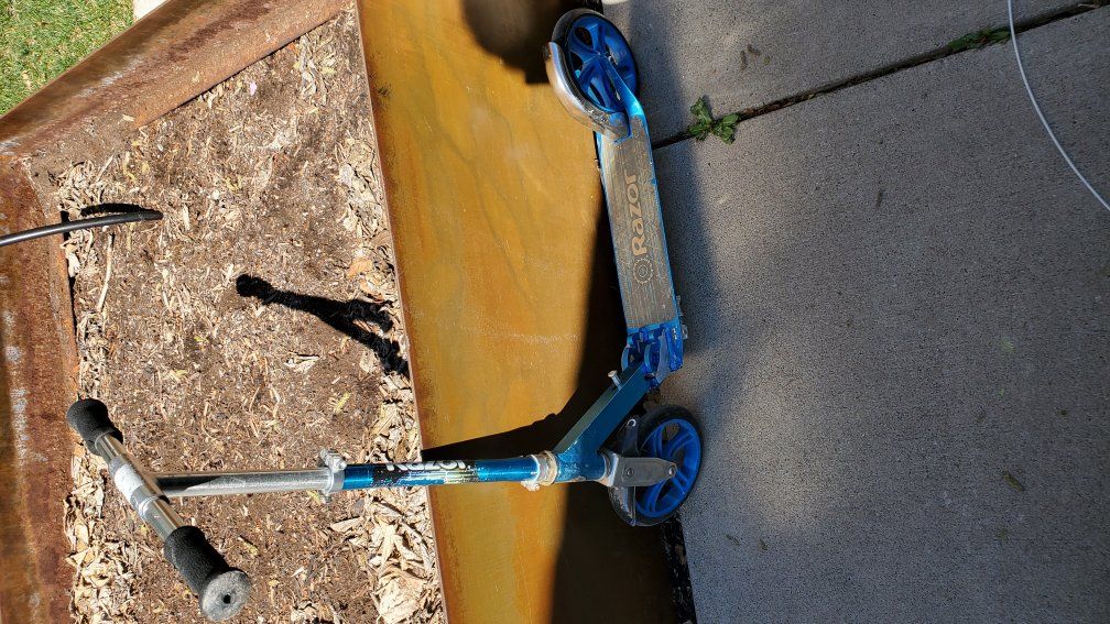 blue razor scooter