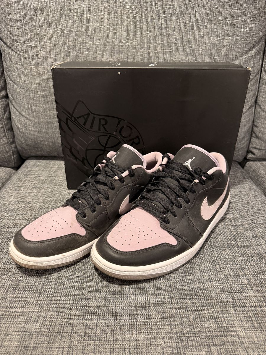 Air Jordan 1 Low SE "Iced Lilac" Black White Size 11 Used DV1309-051