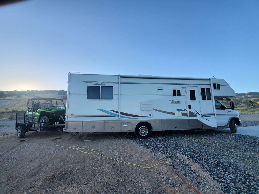 2002 Rouge Motorhome