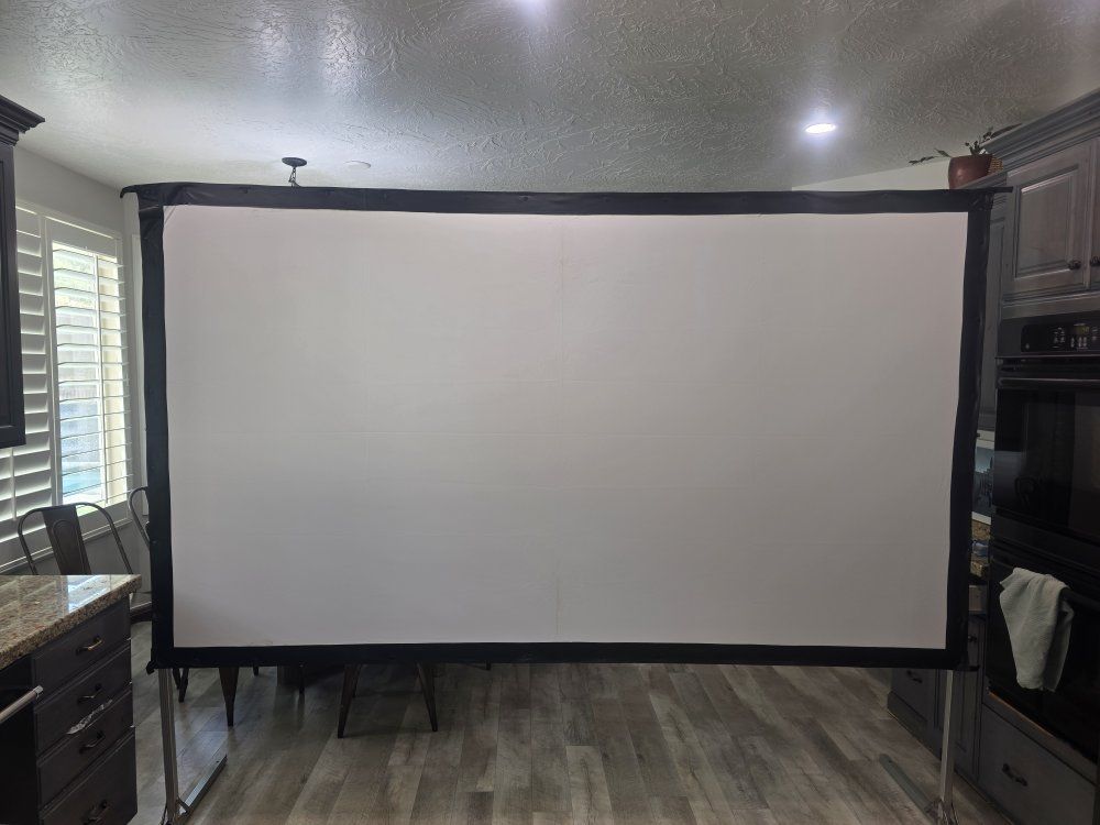 120" Portable Projection Screen w/ Stand and Carrying Bag