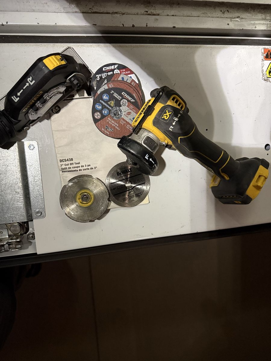 Dewalt 3” cut off tool
