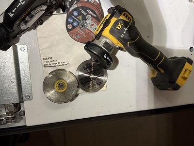 Dewalt 3” cut off tool