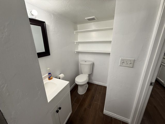 Main image 9