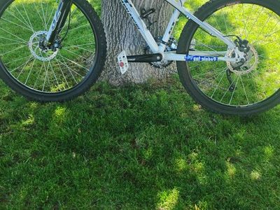 GT all terra avalanche 1.0 bike