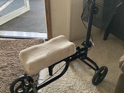 Knee scooter