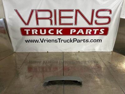 Used Kenworth T680 Sleeper Trim, Part # U22-1083-000-1