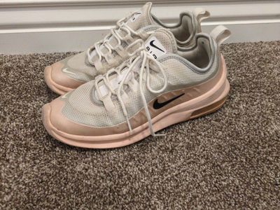 Nike Air Max AxiS Shoes Women's SZ 6 Light Pink/White Casual Sneakers