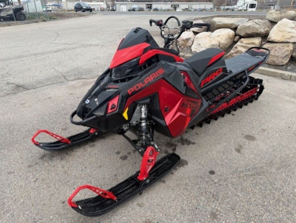 2023 Polaris® 850 PRO RMK Slash 165 2.75"