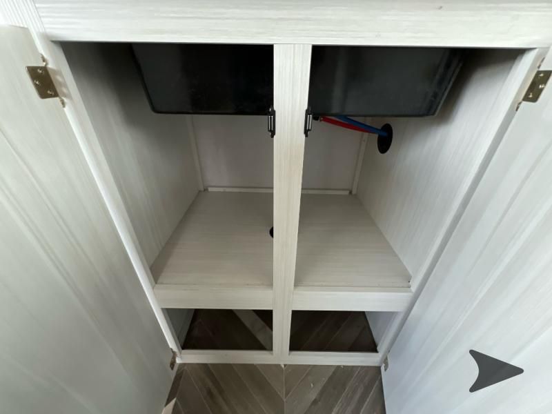 Main image 21