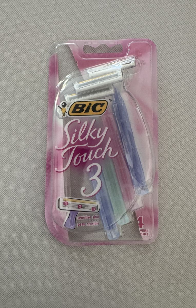 BIC Silky Touch 3 Disposable Sensitive Skin Shaver Triple Blade Razors  NEW