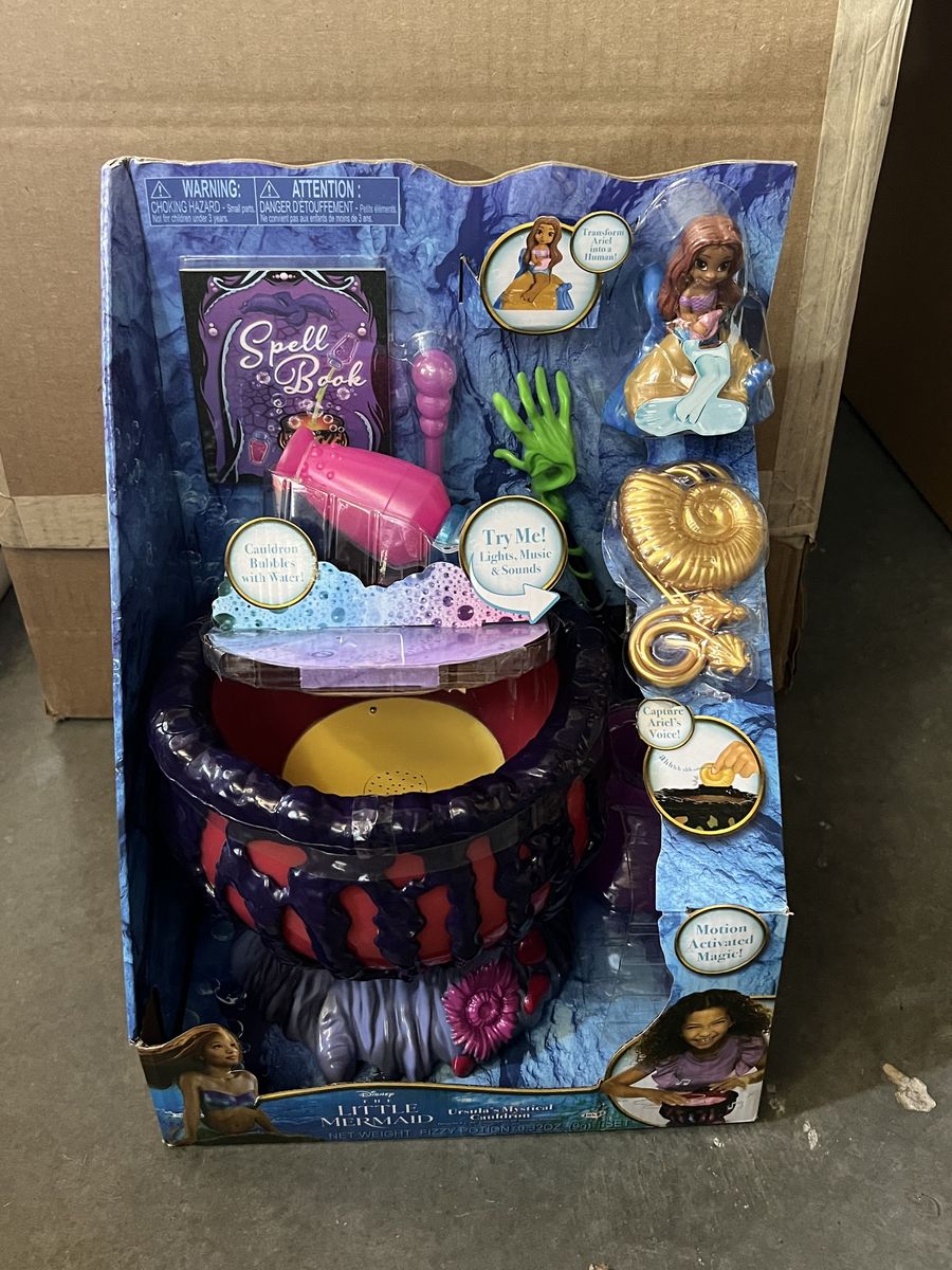 NEW: Disney Ariel Little Mermaid Ursula's Mystical Cauldron