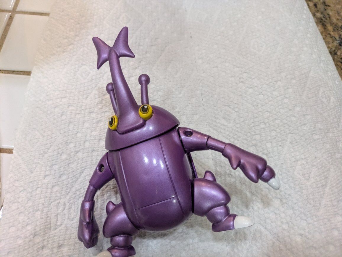 Hasbro SHINY heracross action figure 2001