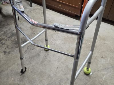 Lightweight medical walker