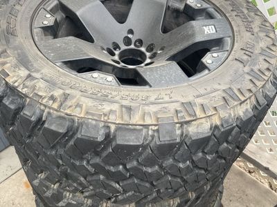 5x5 XD Series Wheels And Tires