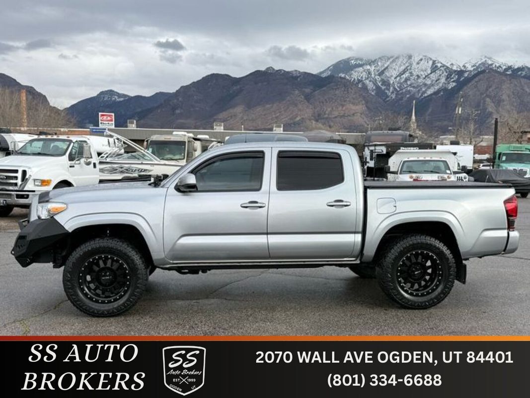 2020 Toyota Tacoma SR V6