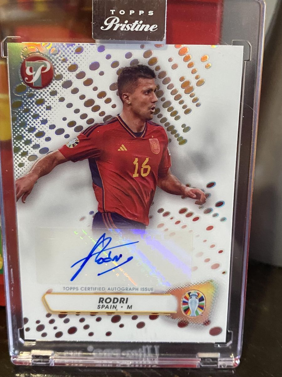 Topps Pristine 2023 Rodri Autograph Soccer Card - Road to UEFA Euro 2024 Spain M
