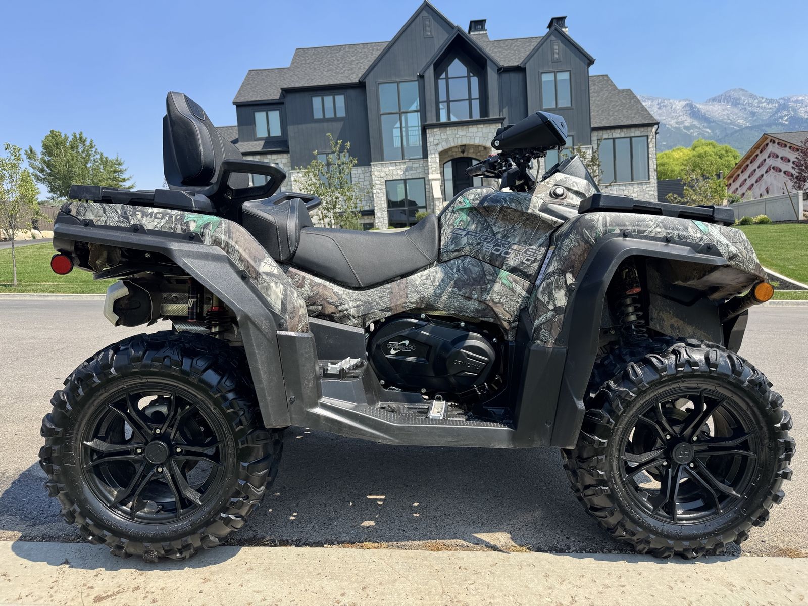 2023 CF MOTO 800 XC