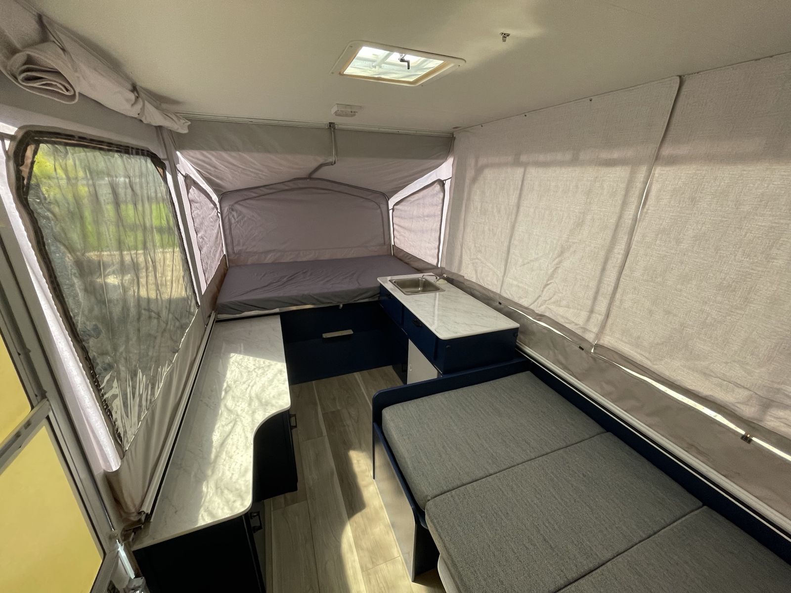 Main image 5