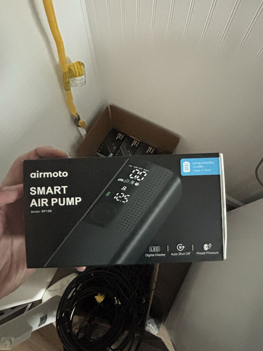 Airmoto smart air pump