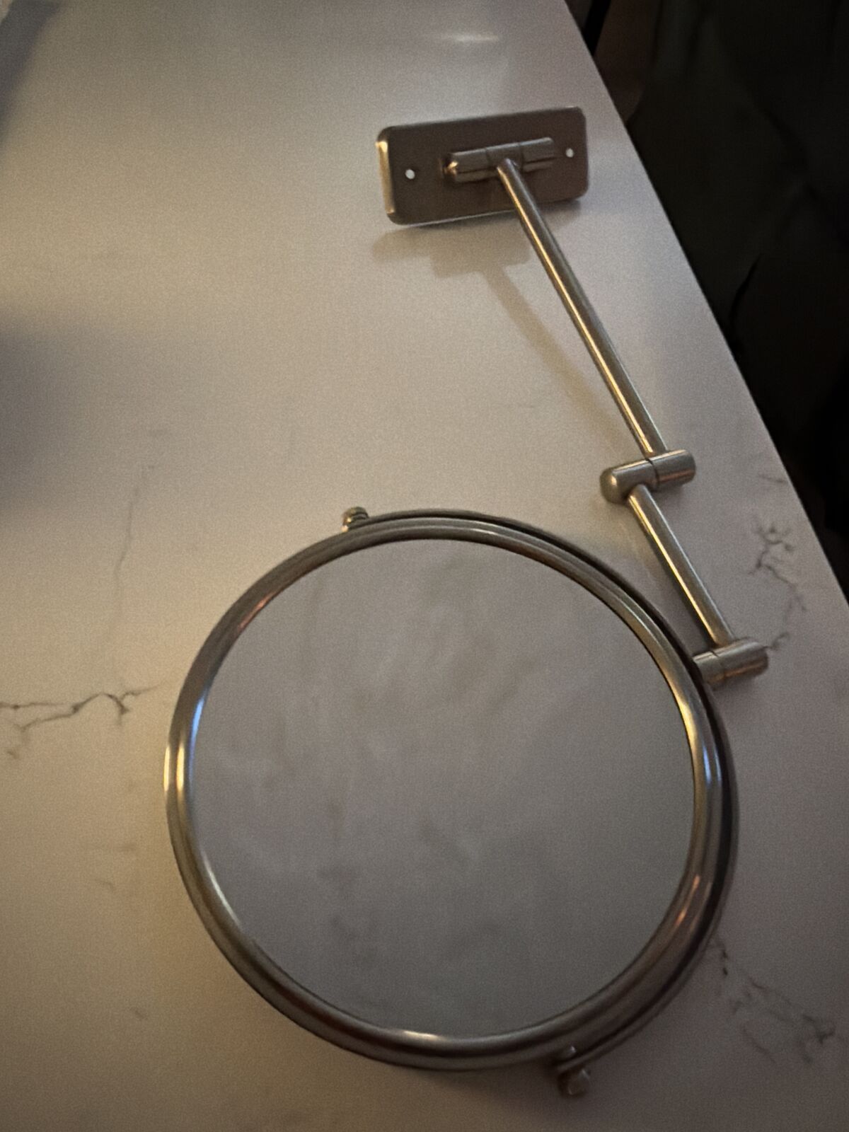 ZoomEd Mirror Hangs OFf Wall