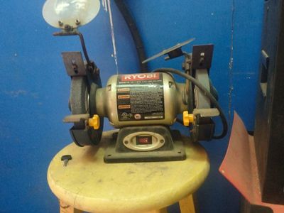 RYOBI 6" Bench Grinder w/ Work Light - Model BGL618