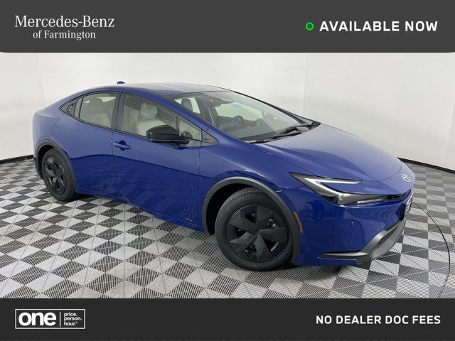 2025 Toyota Prius LE