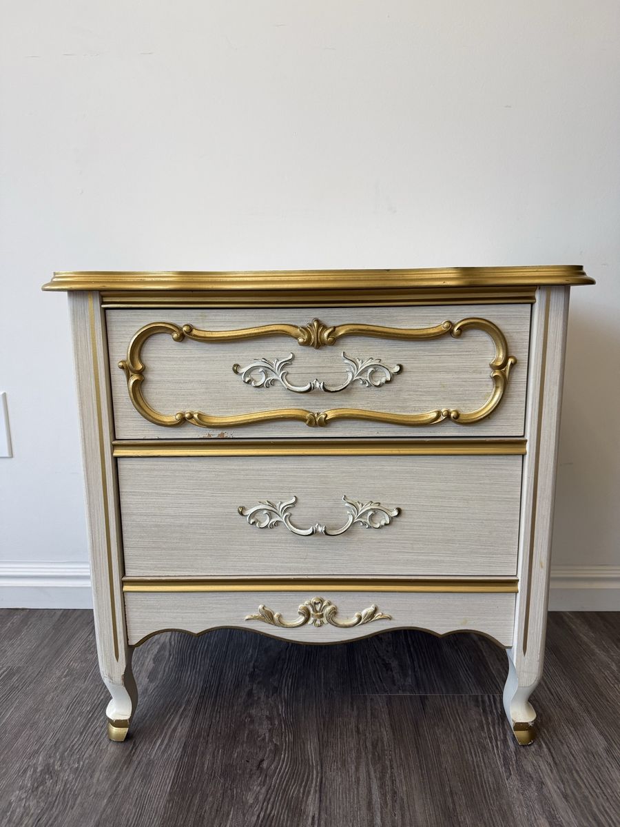 Beautiful Vintage 1970s French Provincial Nightstand – Cream & Gold