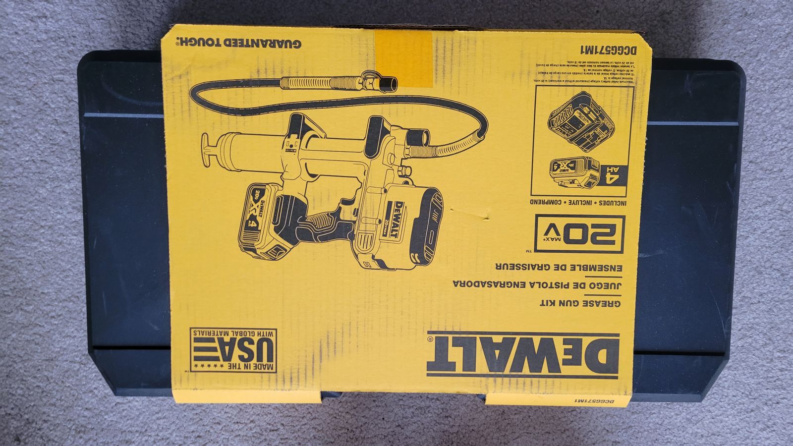 Brand new DeWalt Grease Gun (DCGG571M1)