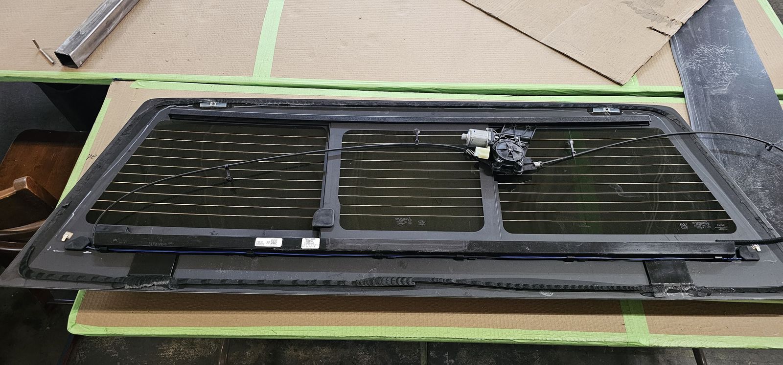 2026 Ford F450 Rear Sliding Window Glass