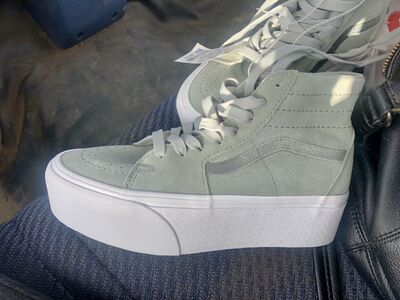 VANS PLATFORM TEAL SUEDE SIZE 6