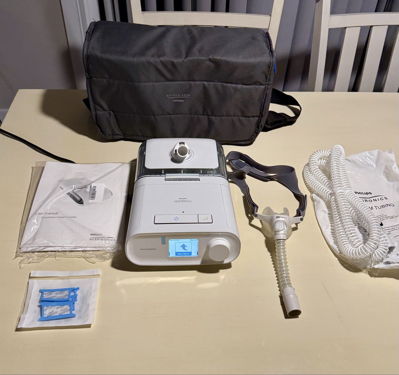 Philips Respironics DreamStation CPAP + Air Mask & Headgear + Heated Humidifier (Retail: $1799)