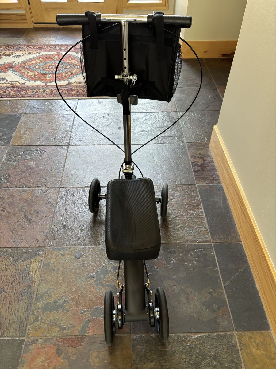 Knee Walker