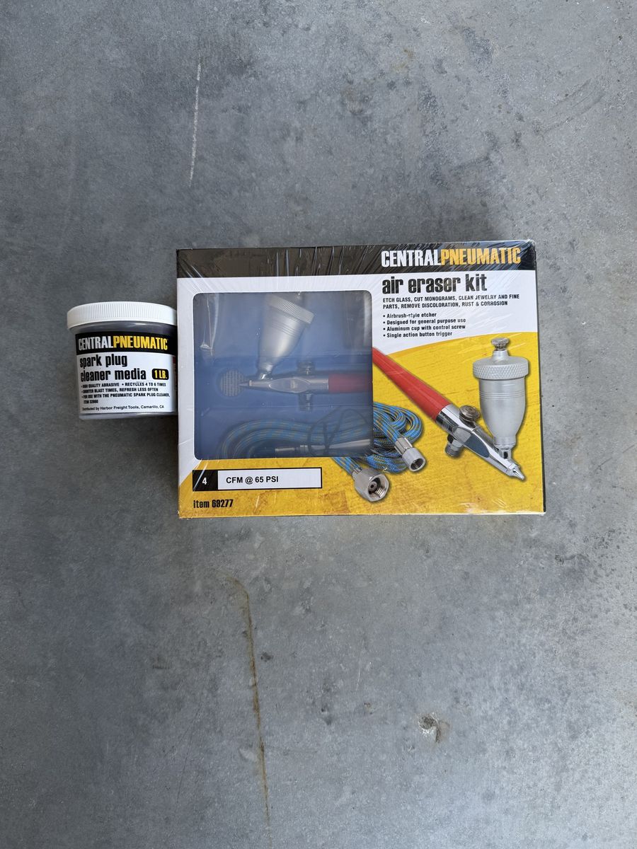 New Central Pneumatic Air Eraser / Etching Kit + Extra Media Boxed