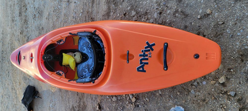 2022 Jackson Antix - M