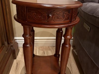 Round End Table