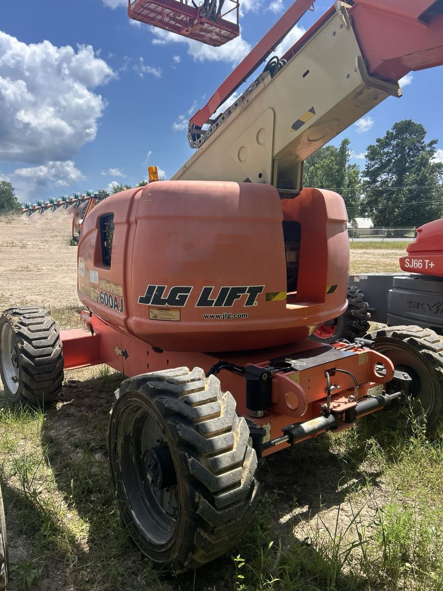 2018 JLG 600AJ Boom Lift